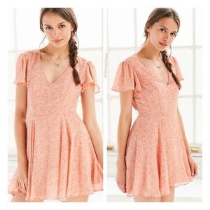 ASO Hannah Baker Kimchi Blue Urban Outfitters Sarah‎ Peach Chiffon Dress Size 8
